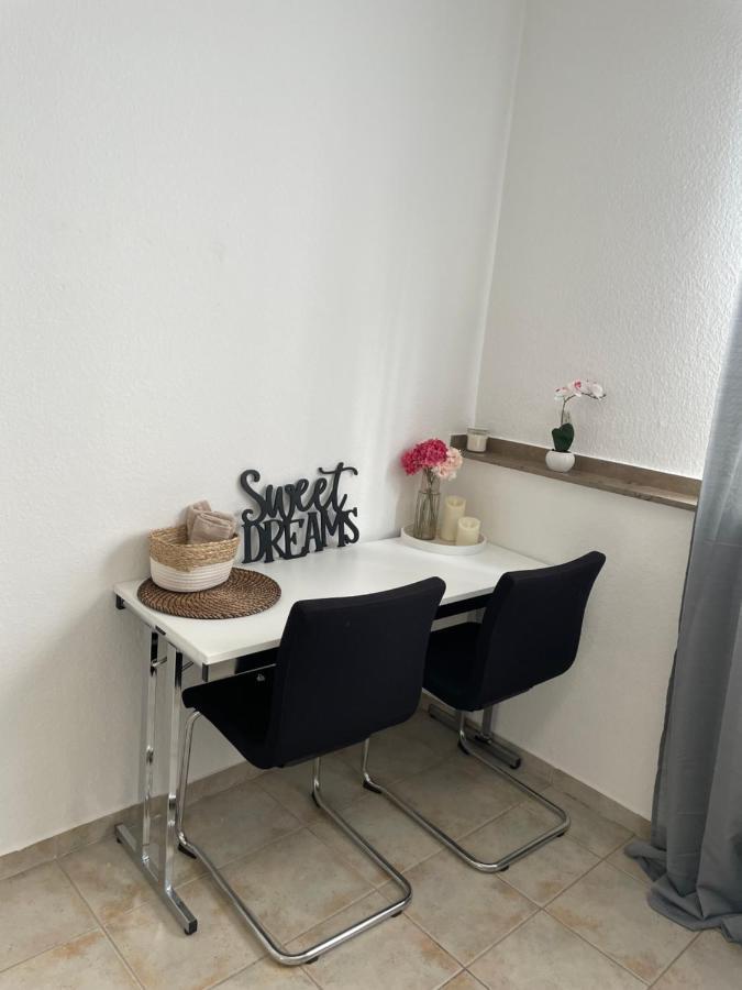 Sleepwell1 Appartement Keulen Buitenkant foto
